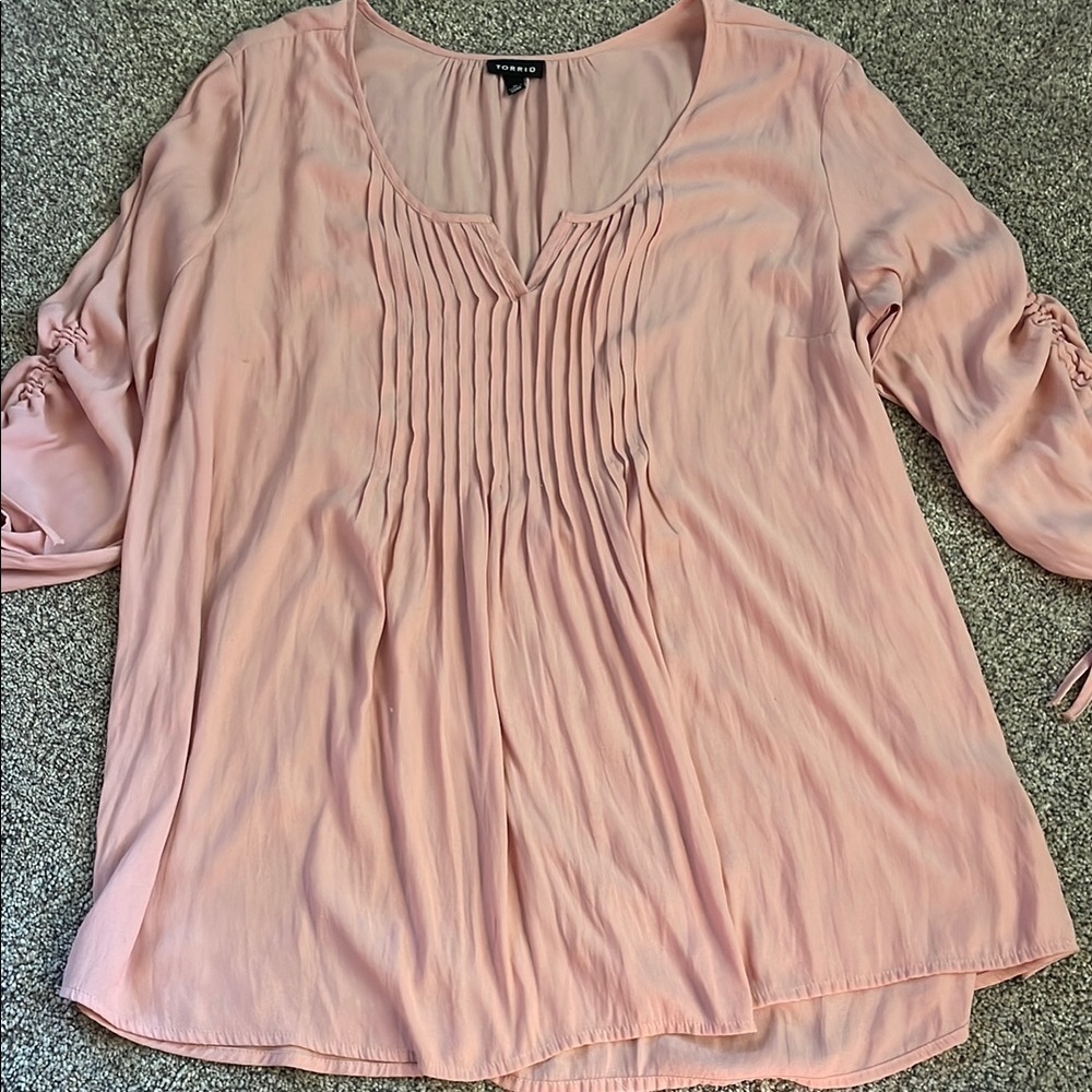 Torrid pink top 0